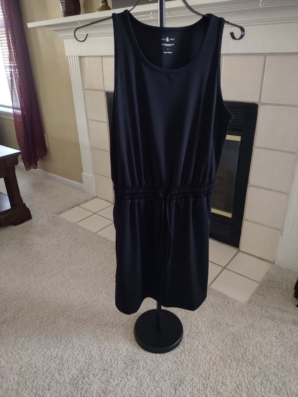 Lou & Grey Black Sleeveless Drawstring Waist Dress